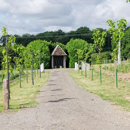 Bed & Breakfast La Ferme De Sotrez 4*